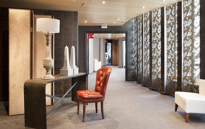 Hall y pasillo por Equipo Élitis/Le Murier en Casa Decor 2013