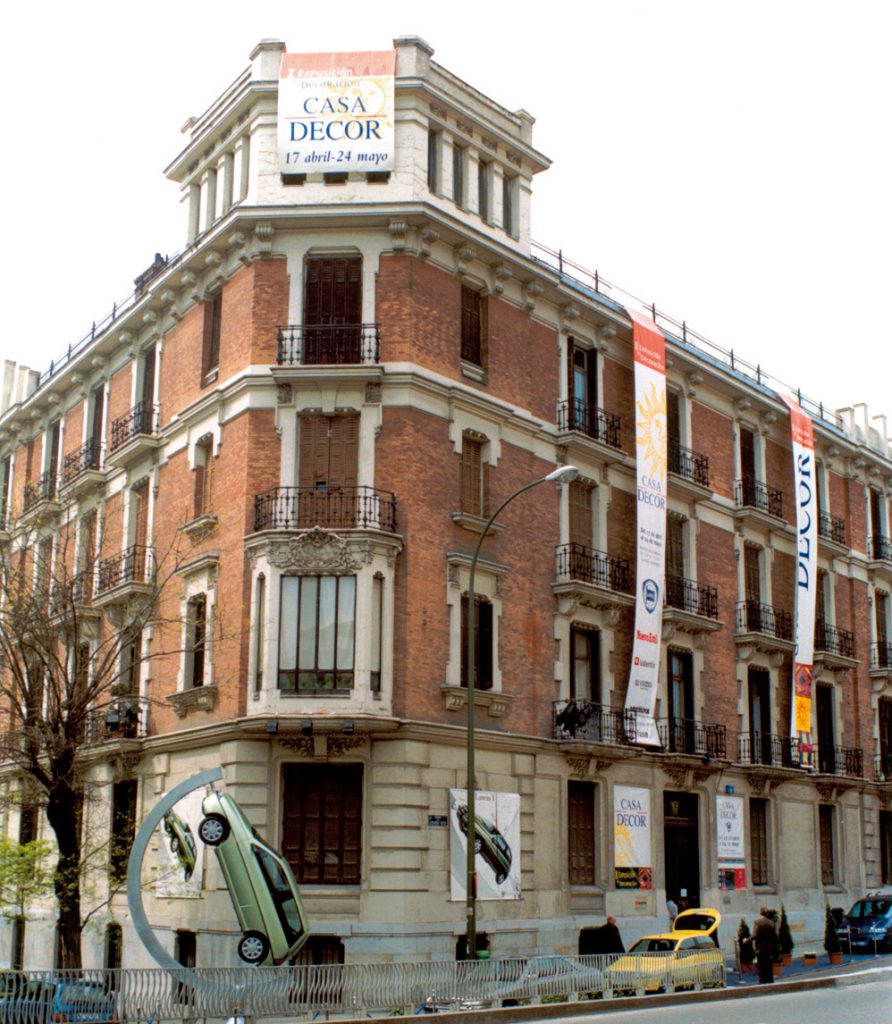 Edificios Casa Decor: Calle Eduardo Dato 18, en 1988 y 2000