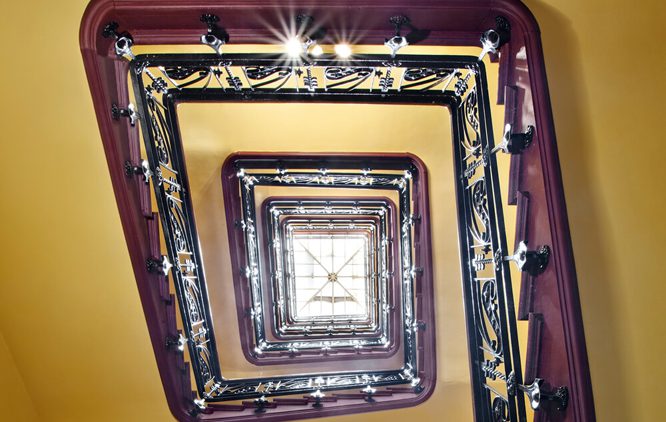 decoración de las escaleras en Casa Decor