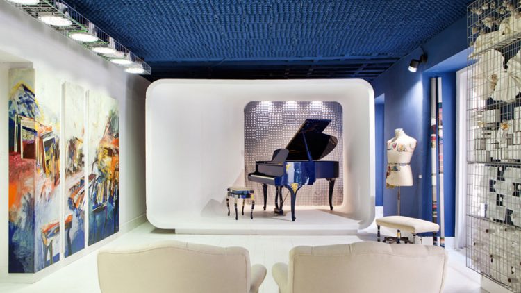 Así era el auditorio y la sala de muestras de Casa Decor 2014