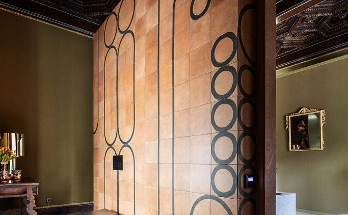 Estas tendencias marcarán el diseño de las superficies cerámicas en 2025