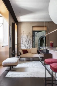 Cocina abierta y relajante del Espacio Mobalco en Casa Decor 2025, diseño de Ángel Cazorla para inspirar rincones de descanso.