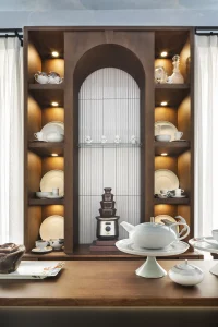 Revestimiento cerámico Waves Cone de Cevica integrado en el mueble de la chocolatería Nebula Sensoria en Casa Decor 2025