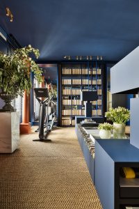 Zona wellness y equilibrio físico en casa, Espacio Technogym diseñado por Manuel Espejo para Casa Decor 2025