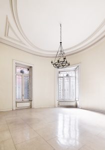 Salón de la planta noble de la Casa Palacio del Marqués de los Vélez antes de su rehabilitación para Casa Decor 2026
