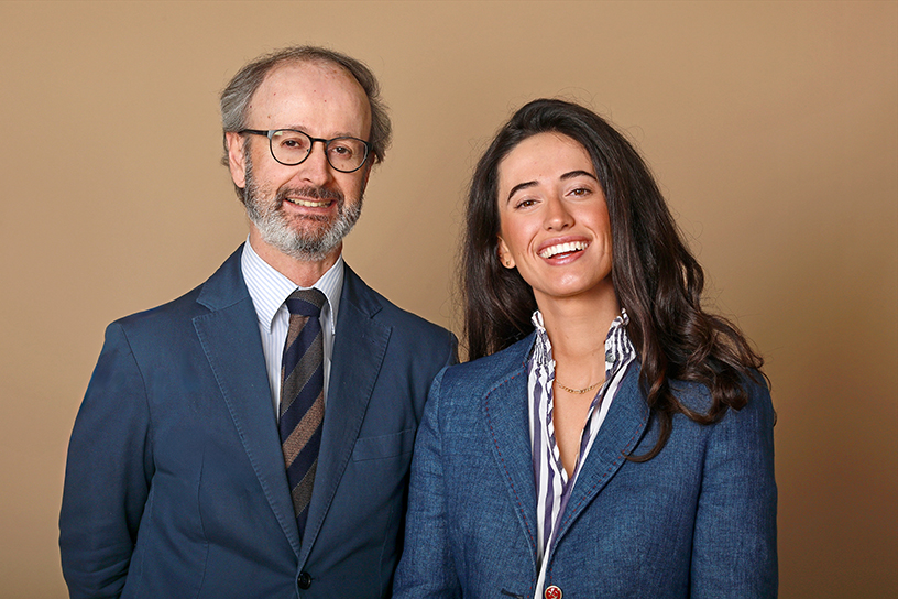 Diego Escario y María Escario, arquitectos de Cano y Escario Arquitectura, participantes en Casa Decor 2026 con un espacio conceptual patrocinado por Mapei.