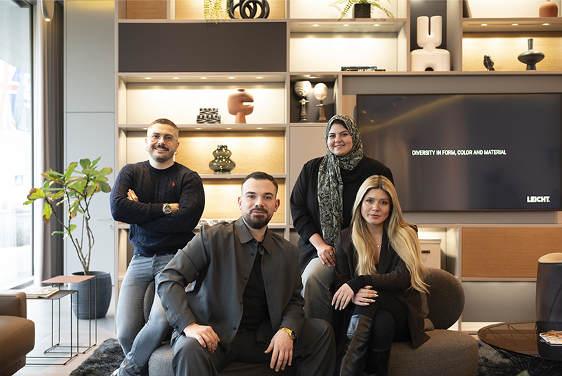 Equipo de interioristas de Leicht en Casa Decor 2026, firma alemana de cocinas premium que presenta un espacio de cocina en la cuarta planta del Palacio del Marqués de los Vélez.