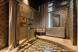 Espacio Nais – Cuarto de baño "Introspective Suite"