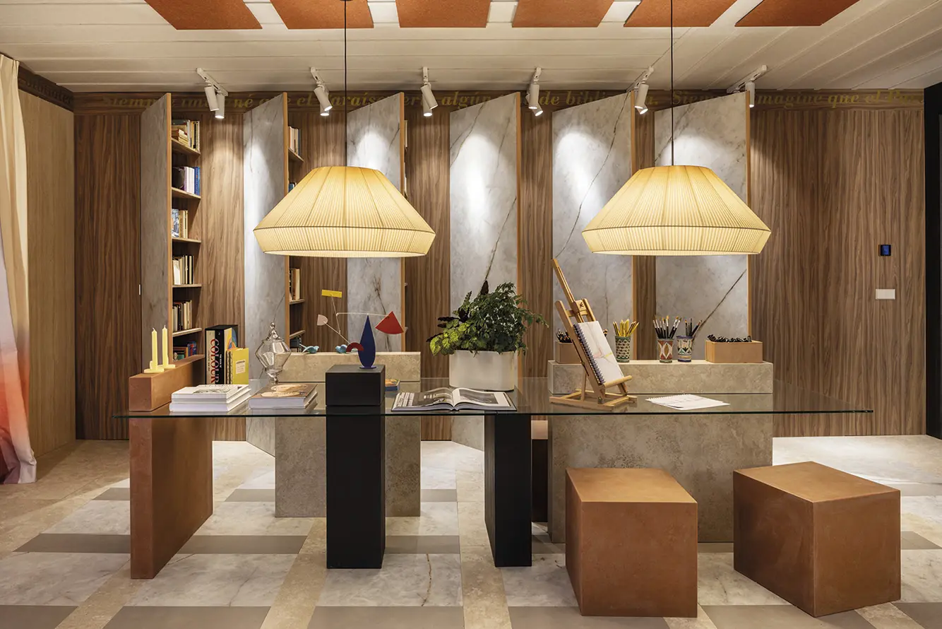 Espacio Neolith – Salón-biblioteca «Entre superficies y palabras»