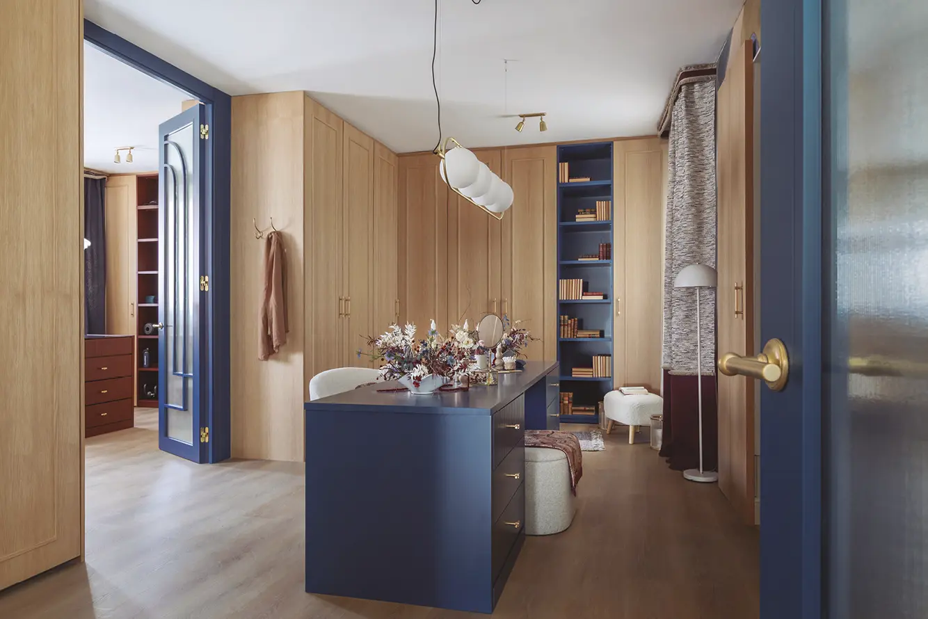 Espacio Sanrafael – Vestidor «Cuando nadie mira»